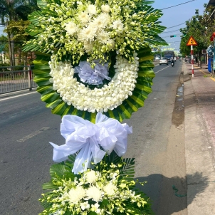KỆ HOA VIẾNG 14981