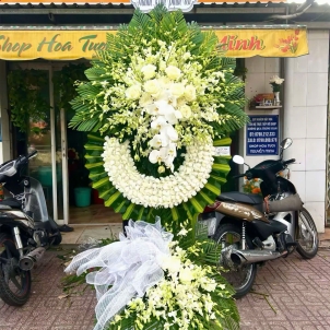 KỆ HOA VIẾNG 89335