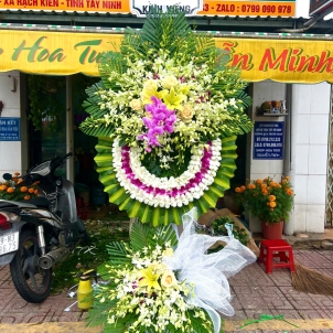 KỆ HOA VIẾNG 78532