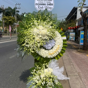 KỆ HOA VIẾNG 10255