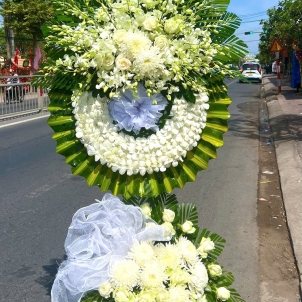 KỆ HOA VIẾNG 11789