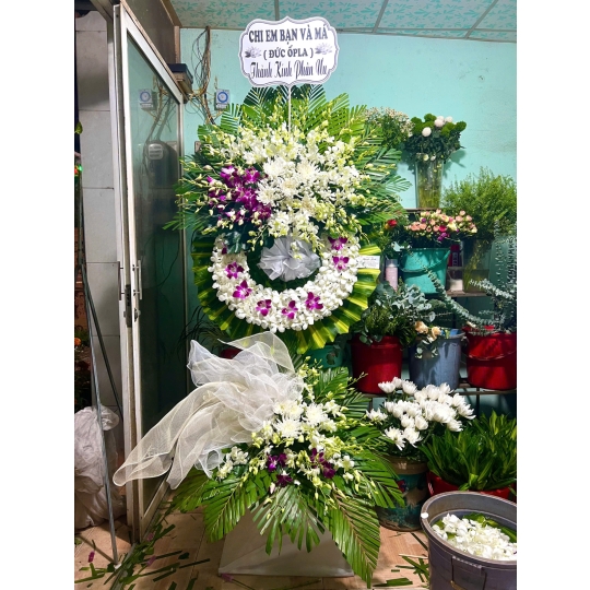 KỆ HOA VIẾNG 33412
